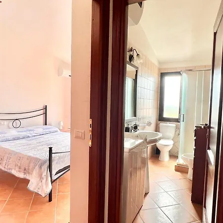 Hadley House Key To Apartment